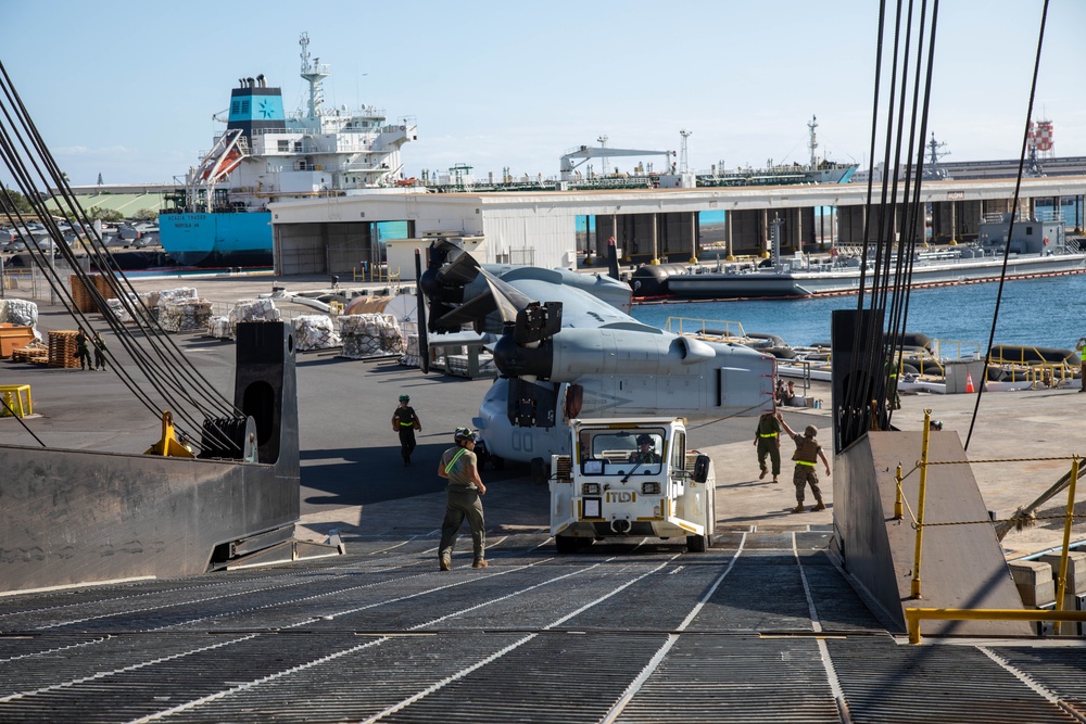 VMM-363 MV-22B Osprey Loading, JBPHH