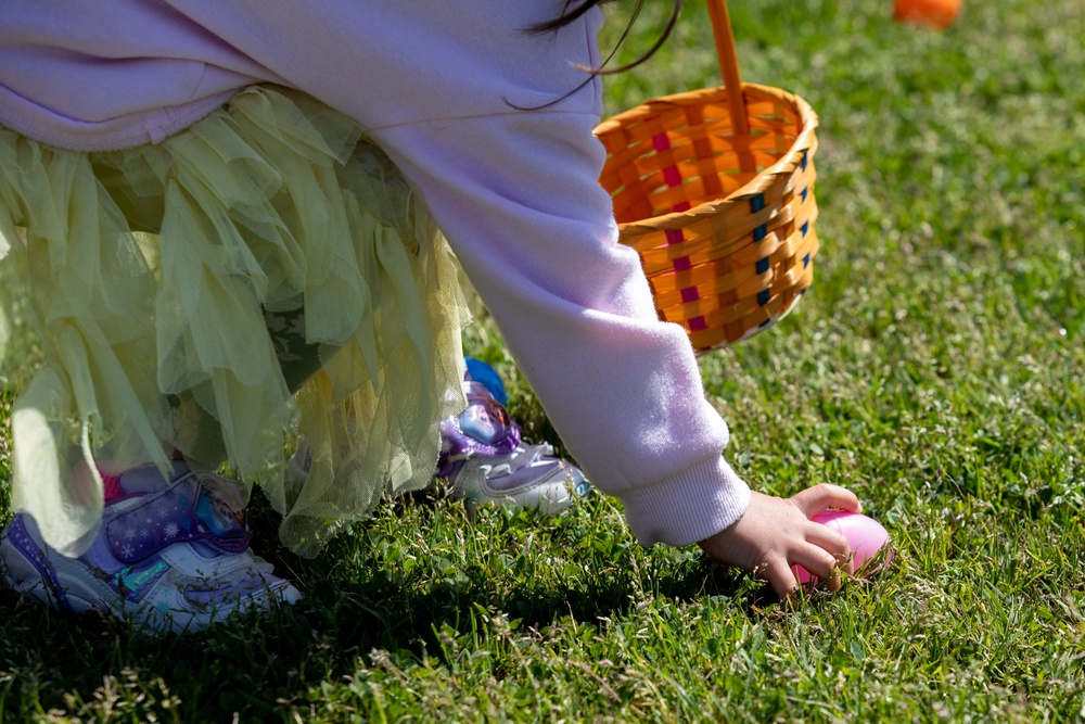 Let the hunt begin: Marine Corps Air Station Iwakuni Chapel hosts Easter egg hunt