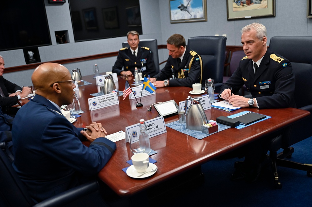 CSAF Brown meets Sweden Maj. Gen. Wikman