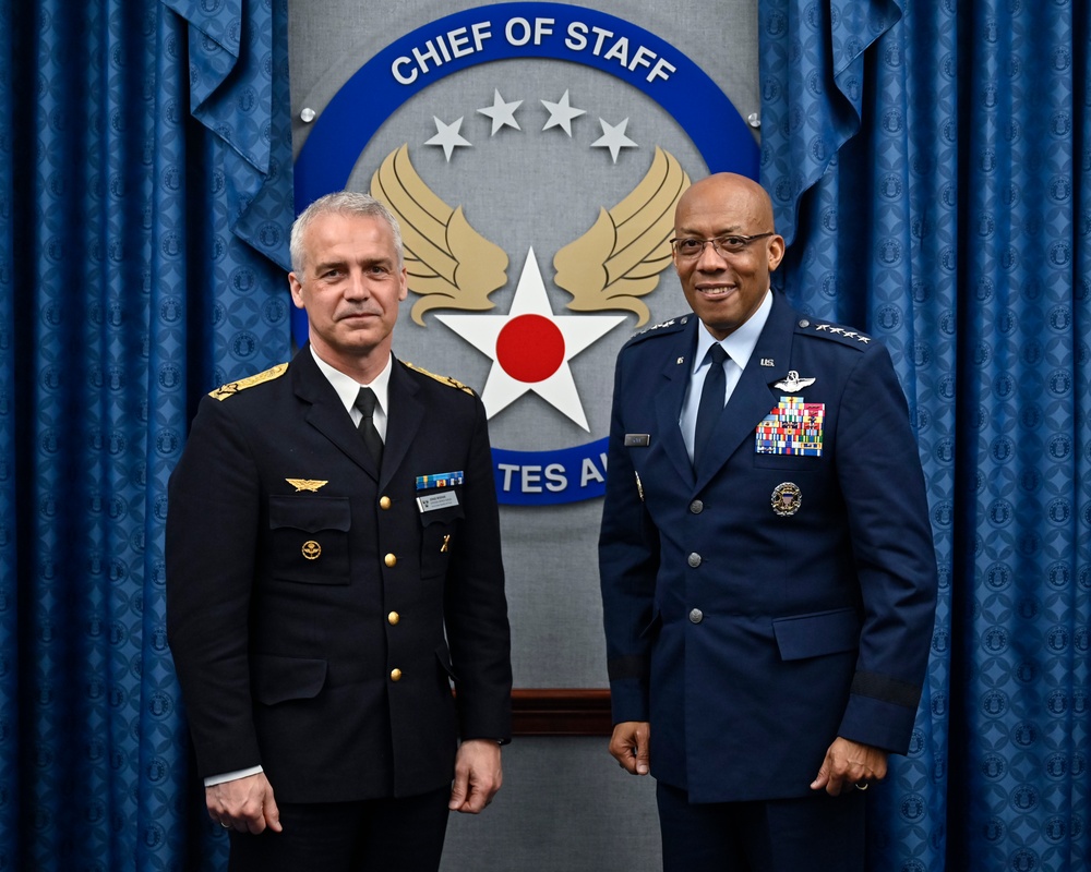 CSAF Brown meets Sweden Maj. Gen. Wikman