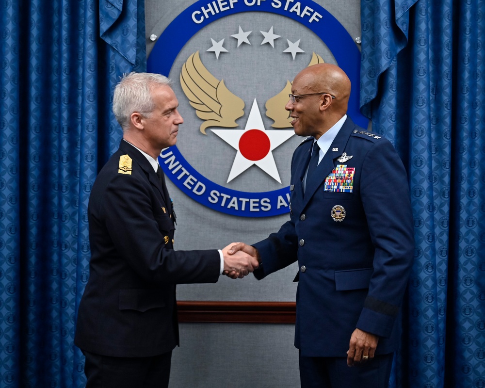 CSAF Brown meets Sweden Maj. Gen. Wikman