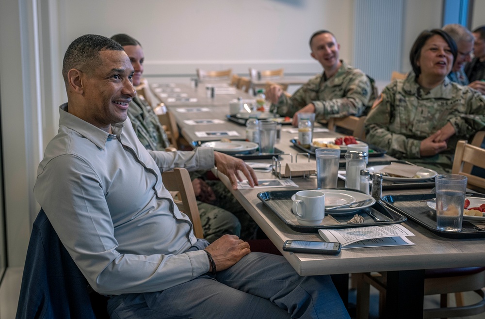 10th AAMDC Chaplain team hosts Prayer Breakfast