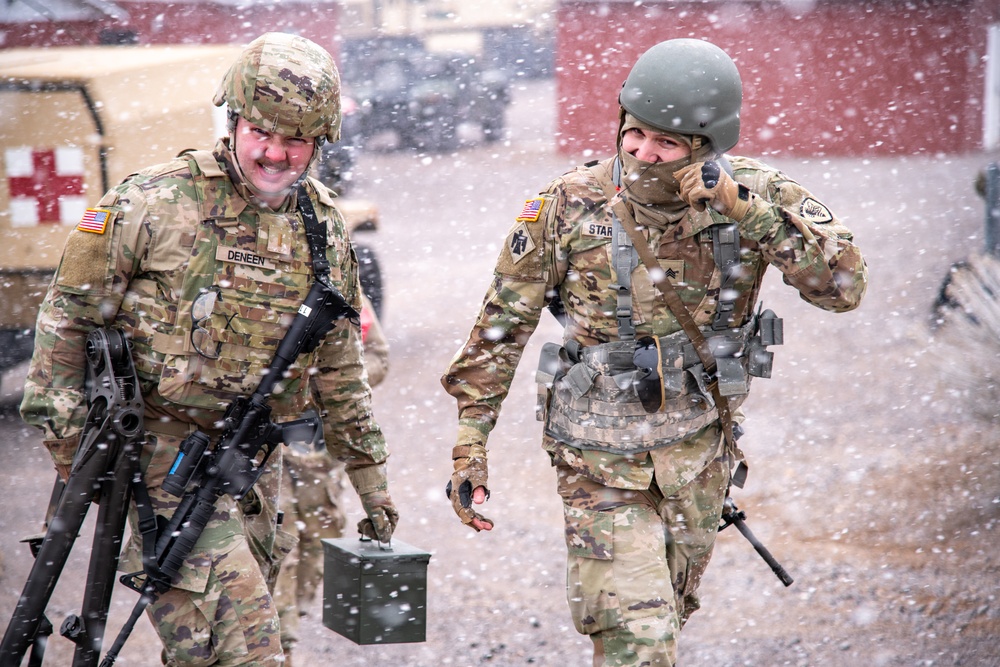 115th Maintenance Company conducts weapons training