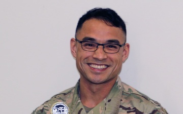 Oregon Army National Guard officer breaks Guinness World Record for chest-to-ground burpees