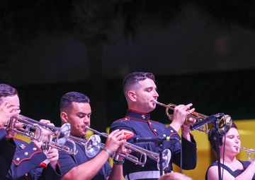 Florida high school student performs alongside Marine musicians