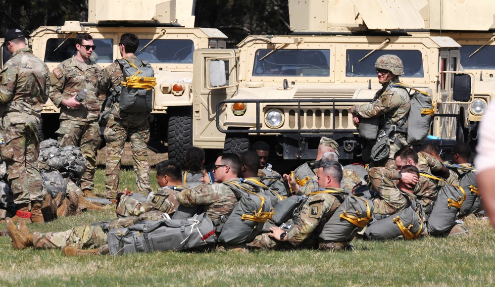 Fort Dix – 404 CA Bn. (USAR) Airborne operation. Coyle Airfield, 14 APR 2023