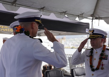 Coast Guard Cutter Stratton holds chain of command ceremony at Base Honolulu
