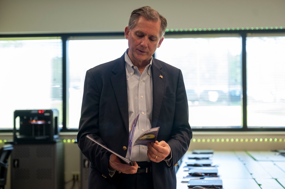 U.S. Representative French Hill visits STARBASE AR