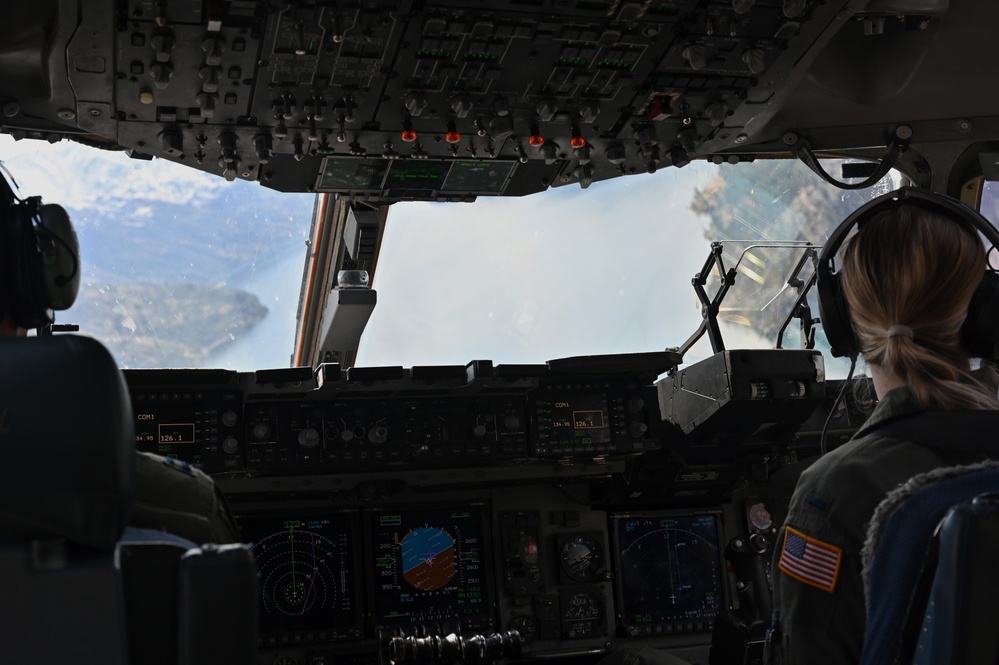 University of Washington AFROTC experiences local training mission at McChord