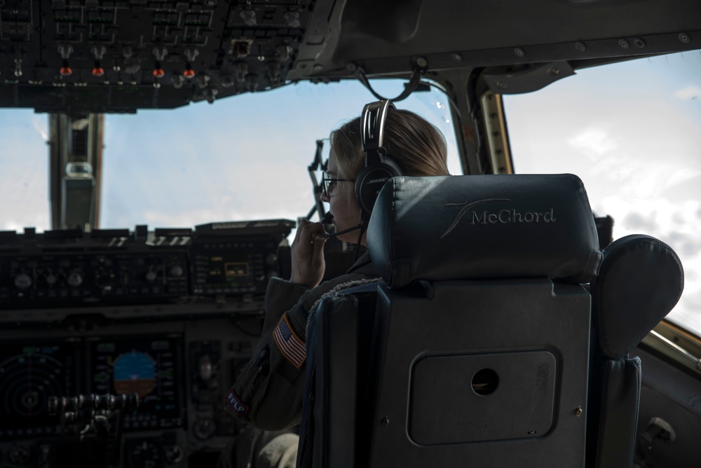 University of Washington AFROTC experiences local training mission at McChord