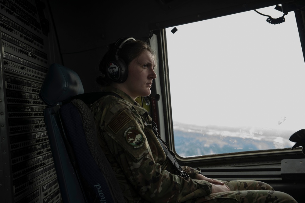 University of Washington AFROTC experiences local training mission at McChord