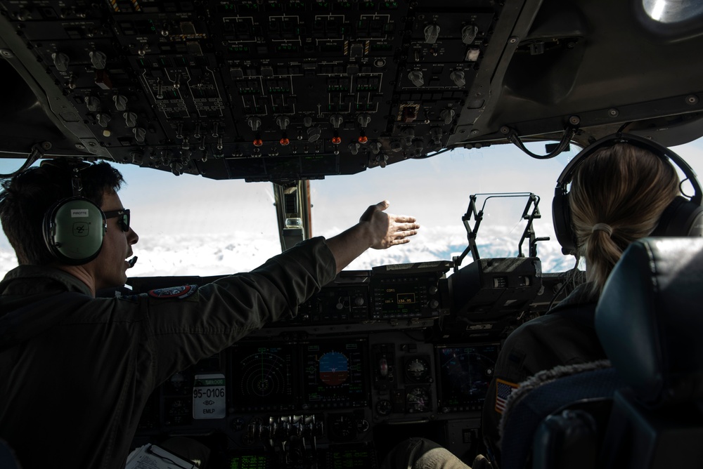 University of Washington AFROTC experiences local training mission at McChord