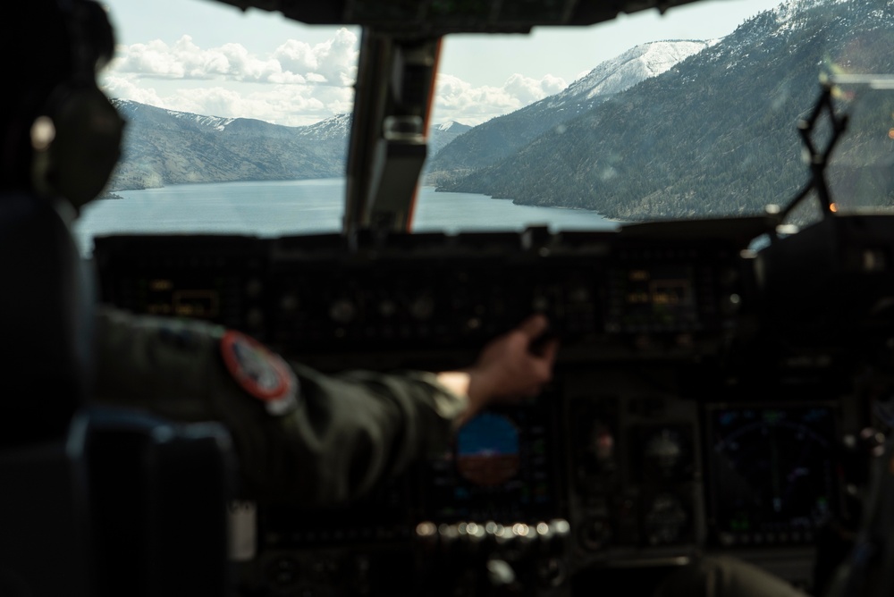 University of Washington AFROTC experiences local training mission at McChord