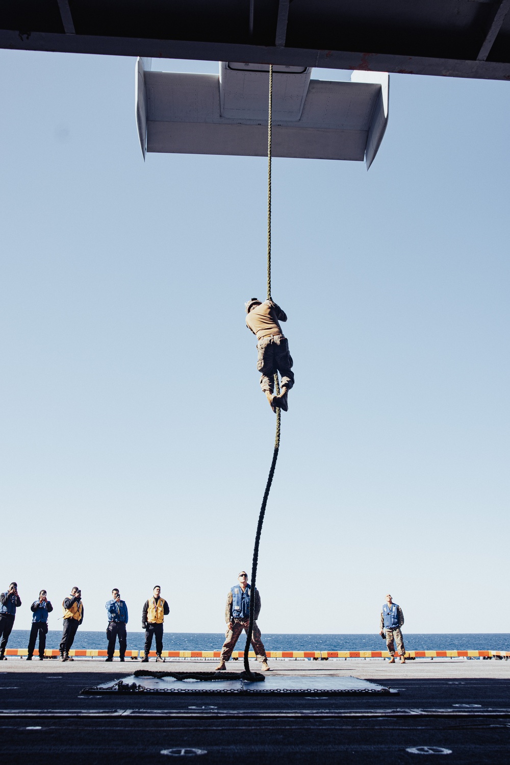 26th MEU Conducts Fast Rope Training Aboard USS Bataan