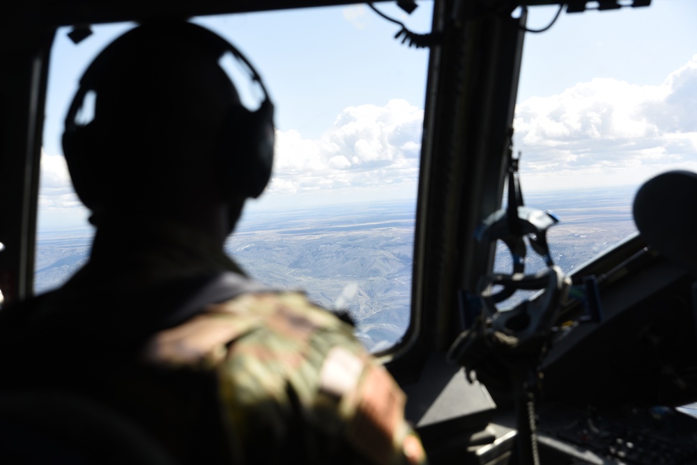 University of Washington AFROTC experiences local training mission at McChord