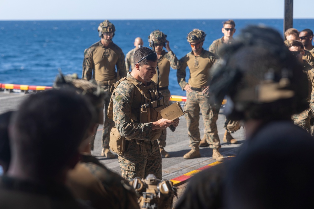 26th MEU Conducts Fast Rope Training Aboard USS Bataan