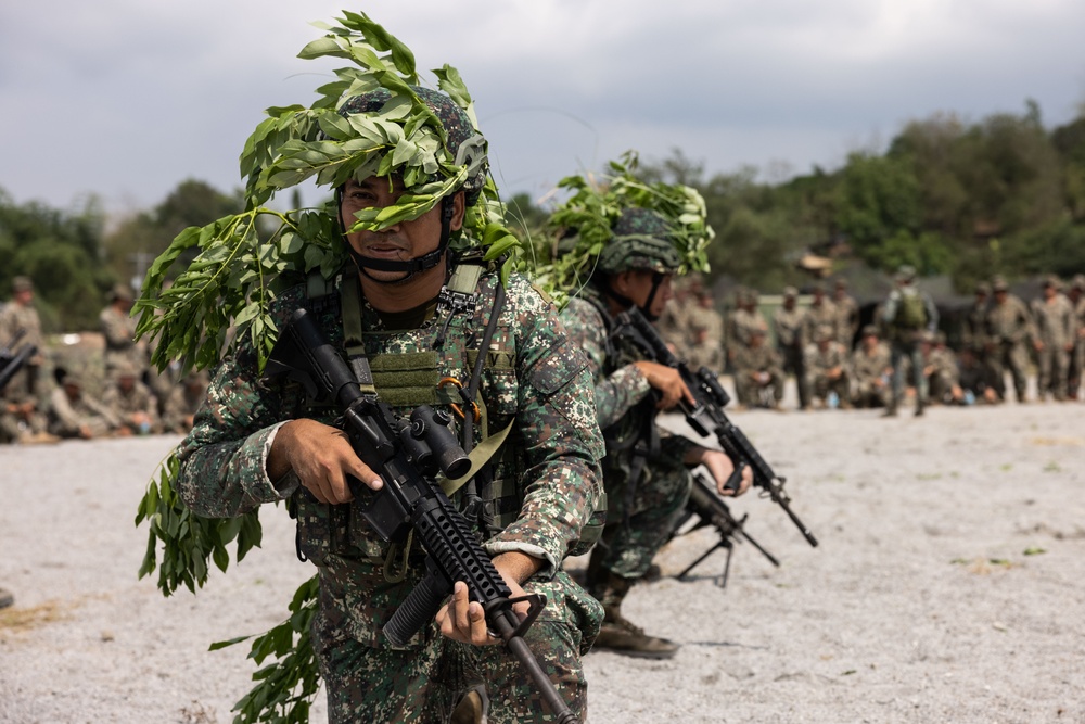 Balikatan 23 | 3d LCT Marines, Philippine Marines conduct jungle tactics training