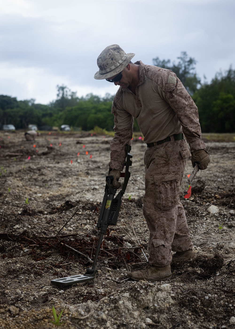 MCED Palau 23.1 – EOD Clears Airfield for UXO