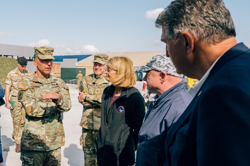 Congressional Delegation visits U.S. base in Poland