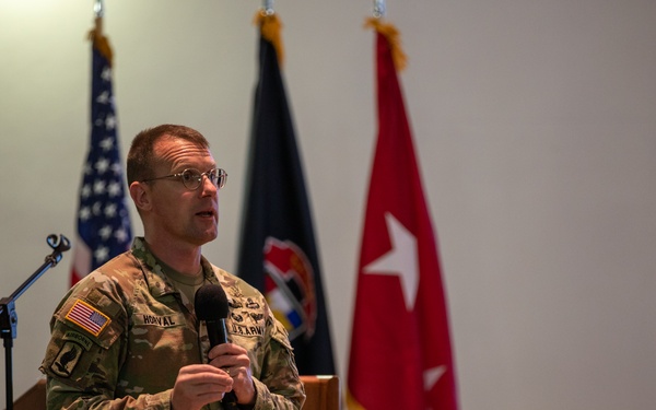 Sgt. Maj. Horval speaks at SETAF-AF Squad Leader Summit