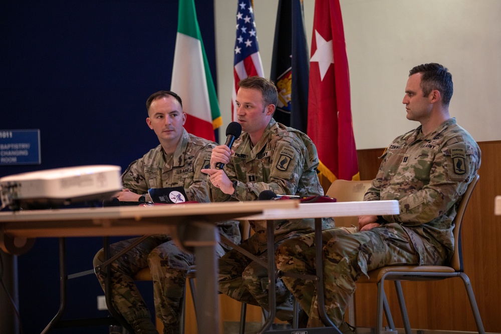 Company Commanders speak at SETAF-AF Squad Leader Summit