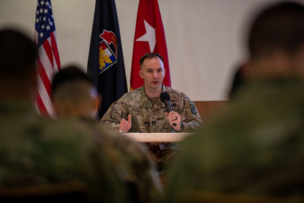 Company commanders speak at SETAF-AF Squad Leader Summit