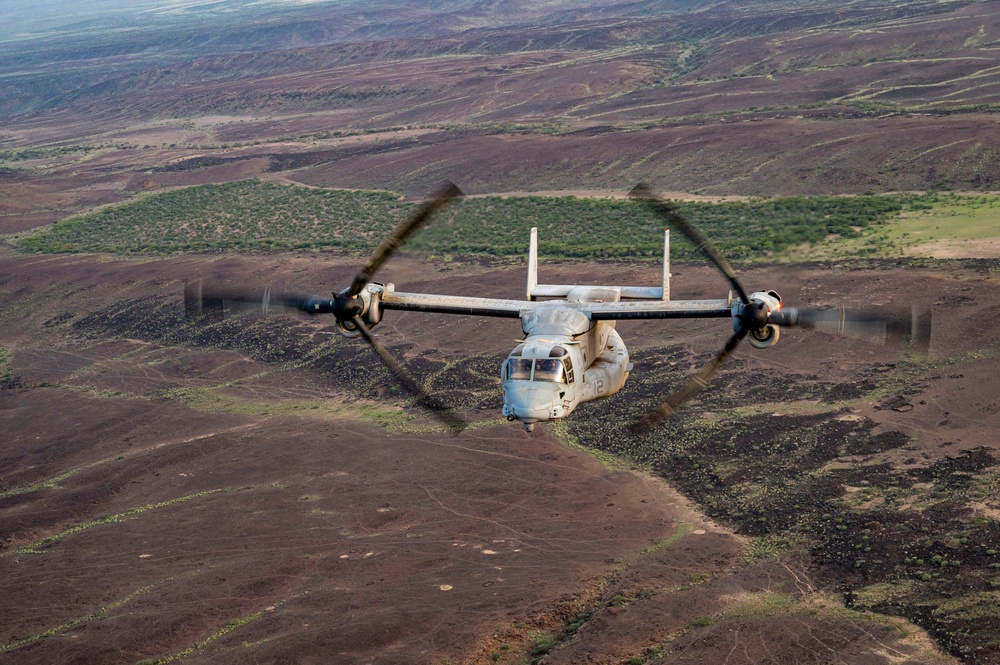 VMM-364 aerial refueling