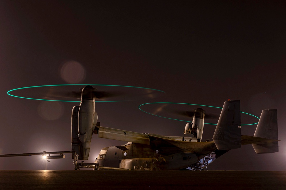 VMM-364 aerial refueling