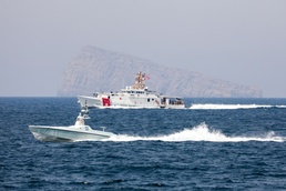 Unmanned Surface Vessel Transits Strait of Hormuz with U.S. Coast Guard