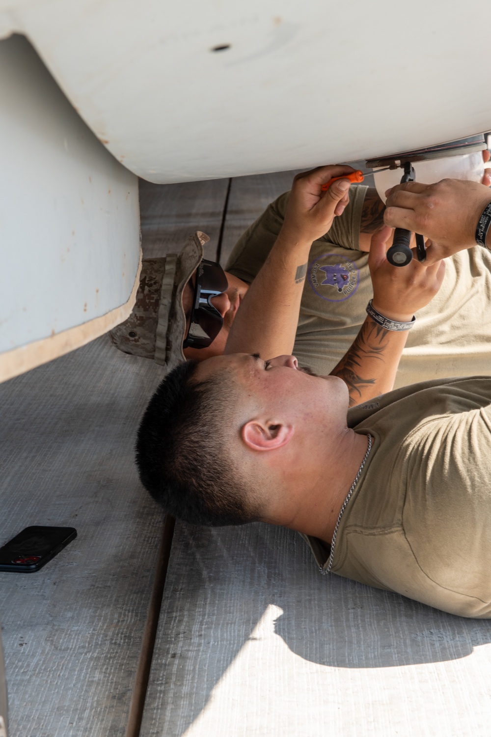 VMM-364 (REIN) Performs Maintenance on MV-22B Ospreys at CLDJ