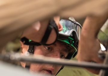 VMM-364 (REIN) Performs Maintenance on MV-22B Ospreys at CLDJ