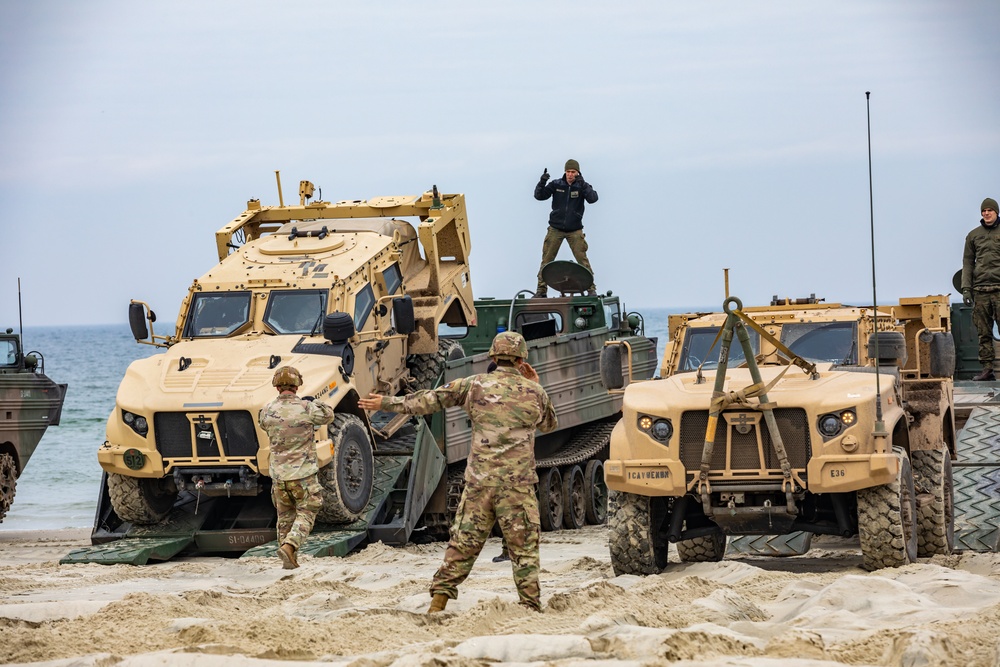 Polish and U.S. Forces Showcase Poland’s Powerful Land, Air and Sea Capabilities in Exercise Zalew 23