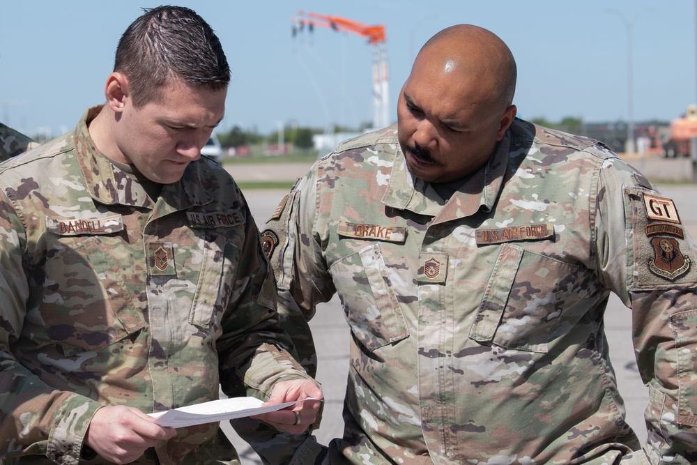 DVIDS Images 137th SOW supports Oklahoma National Guard deployment