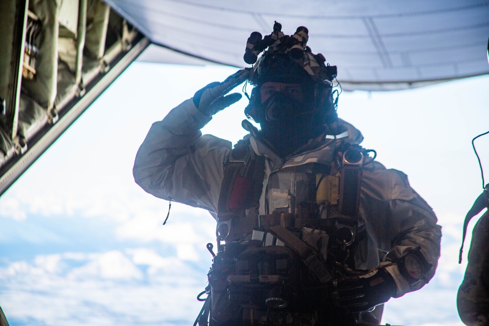 10th Special Forces Group (Airborne) and Canadian Special Forces Military Freefall operation