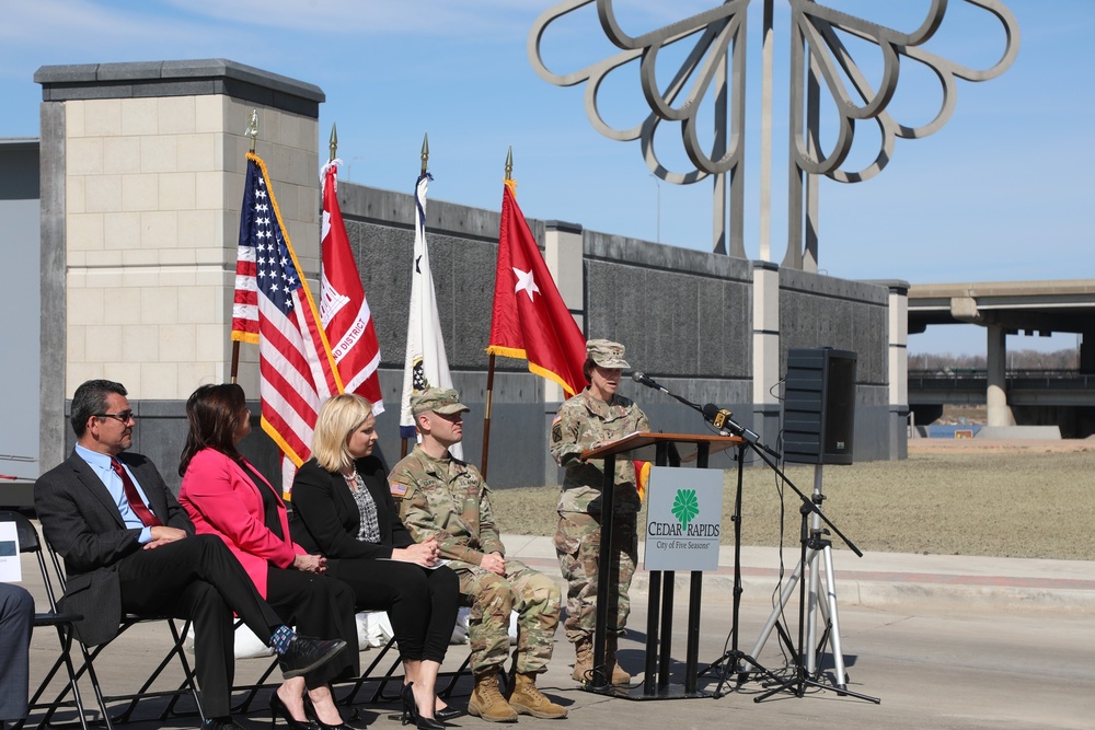 MG Holland Speaks at Cedar Rapids FRM Ribbon Cutting