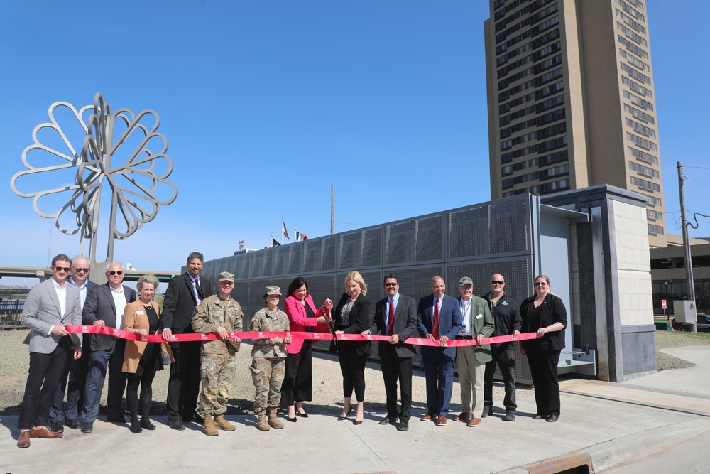 Ribbon Cutting Ceremony for Cedar Rapids FRM Project