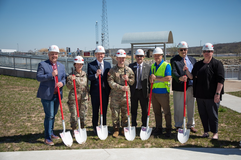 Locks and Dam 14 Mooring Cell Groundbreaking Ceremony