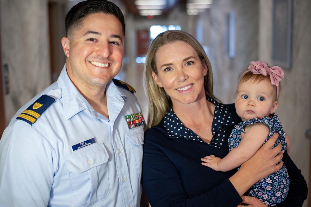 Coast Guard spouse with 'servant heart' wins Ombudsman of the Year for second time
