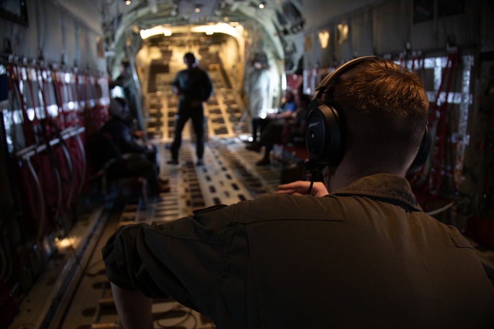 Sky High: VMGR-252 refuels VMA-223