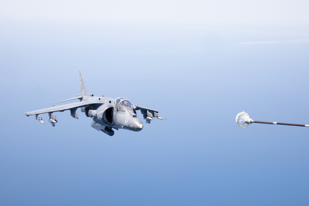 Sky High: VMGR-252 refuels VMA-223