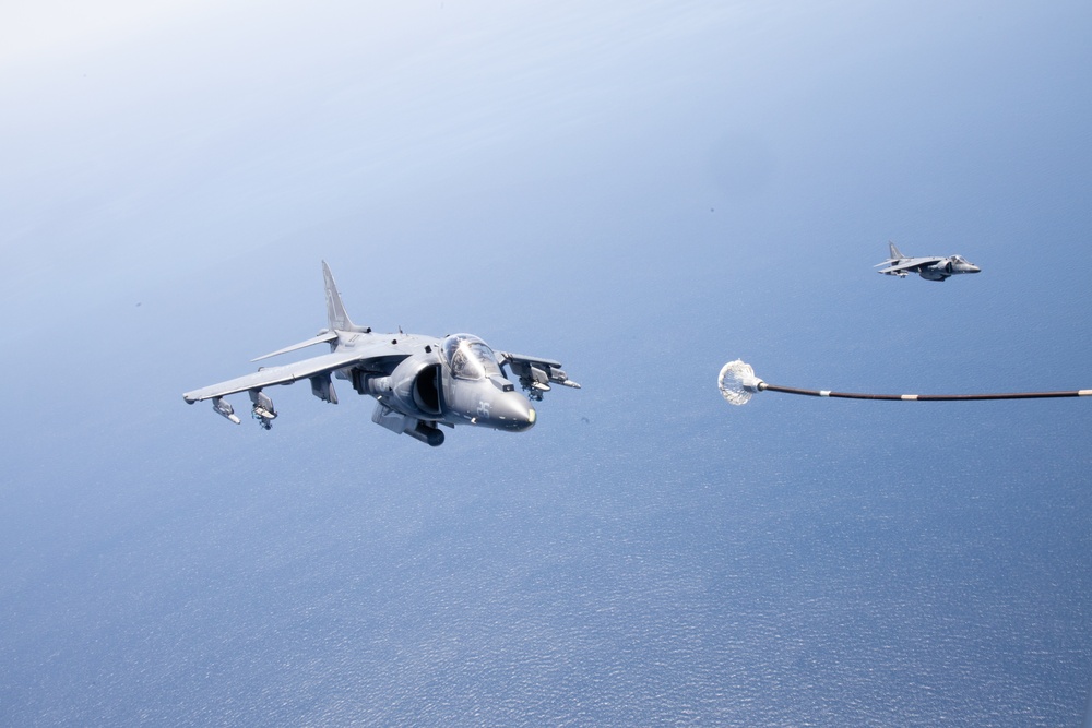 Sky High: VMGR-252 refuels VMA-223