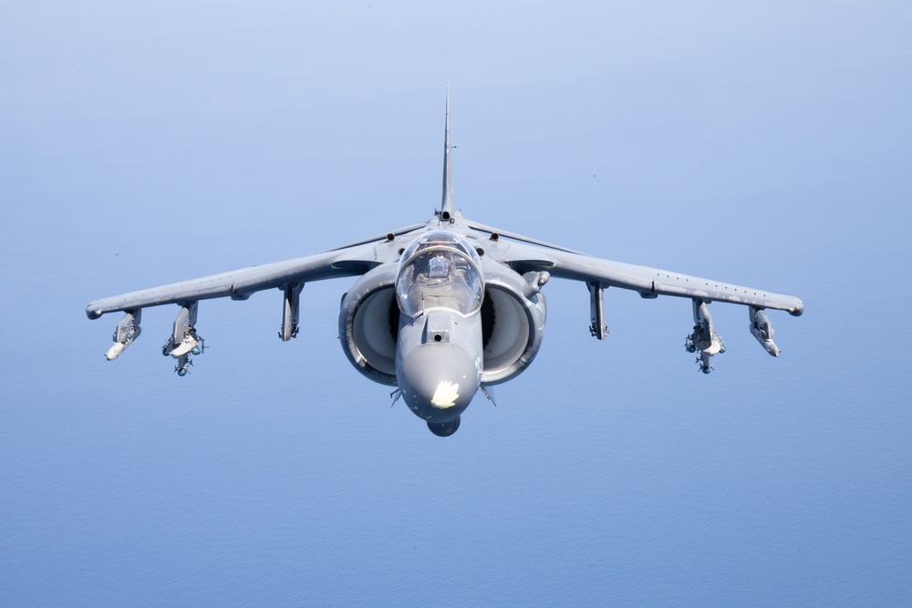 Sky High: VMGR-252 refuels VMA-223