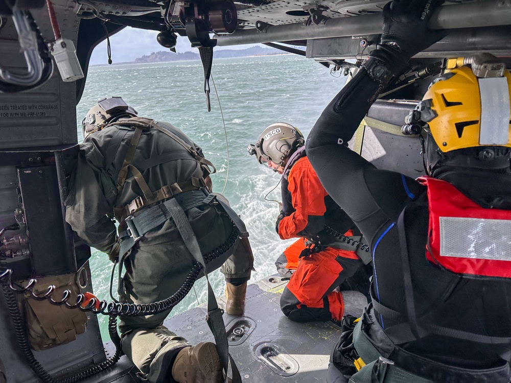 305th Rescue Squadron leads first joint training with Coast Guard Advanced Helicopter Rescue School