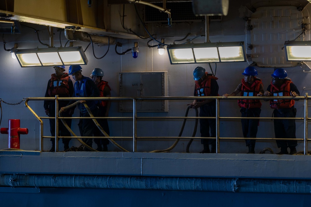 USS Bataan conducts well deck operations