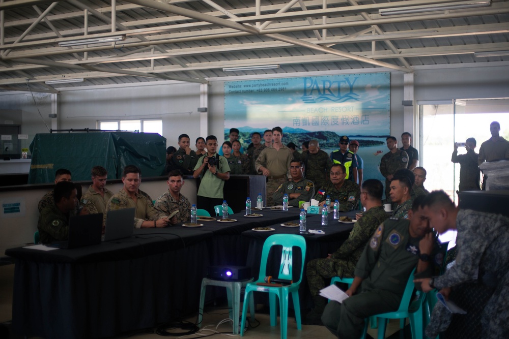 Balikatan 23 | U.S. and Philippine service members meet with the Armed Forces of the Philippines Chief of Staff