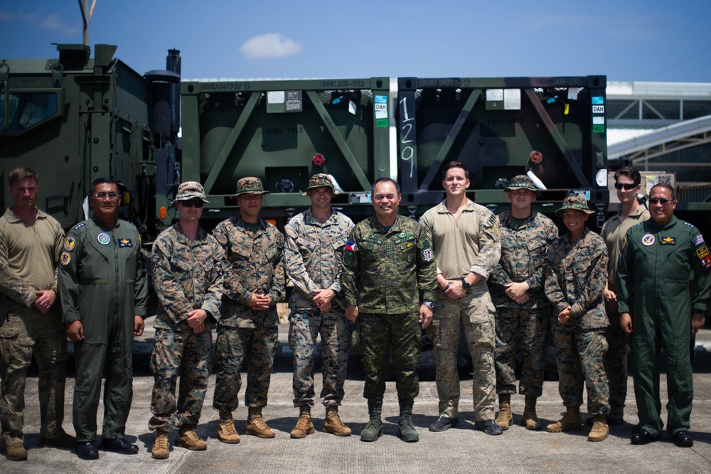 Balikatan 23 | U.S. and Philippine service members meet with the Armed Forces of the Philippines Chief of Staff