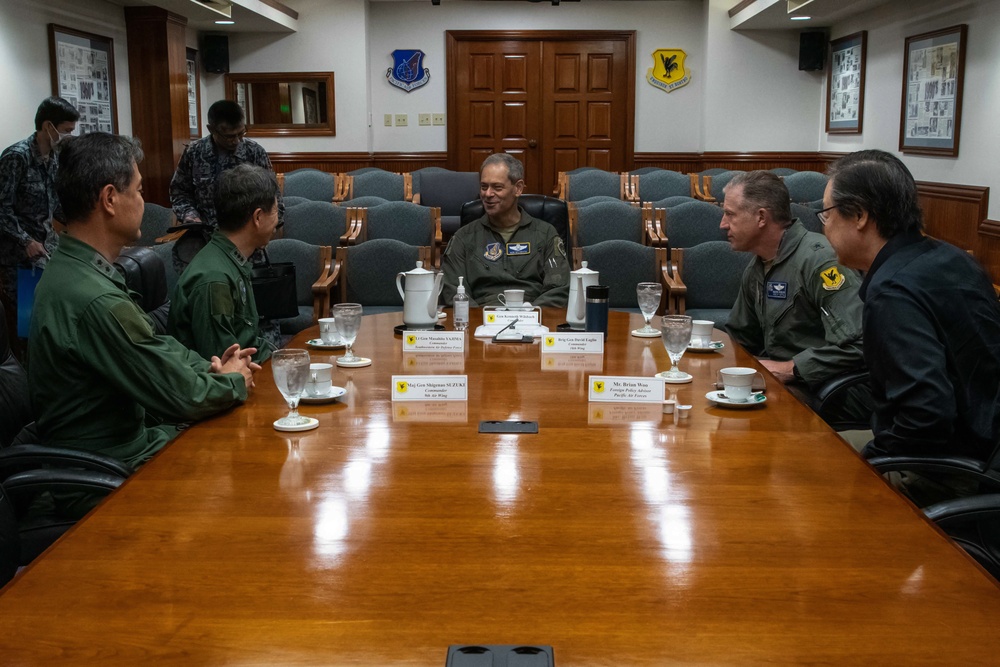 Kadena hosts PACAF and Japanese Air Force leaders