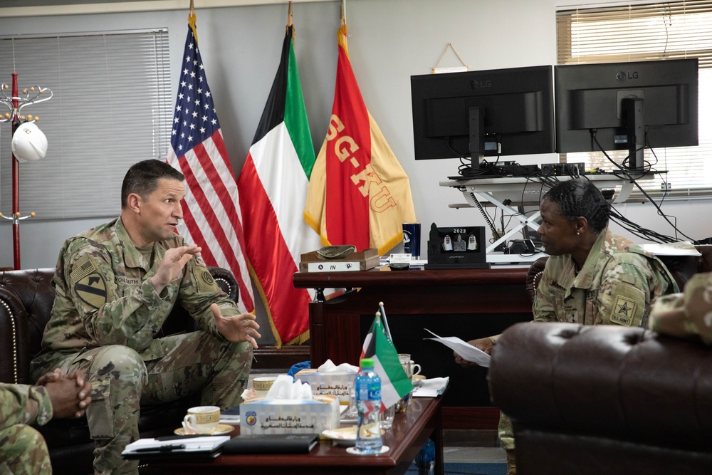 Inspector General of the Army visits ASG-Kuwait Headquarters