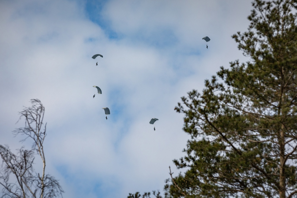 Polish and U.S. Forces Showcase Poland’s Powerful Land, Air and Sea Capabilities in Exercise Zalew 23