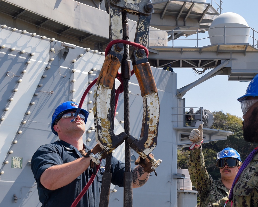 DVIDS - Images - USS Ronald Reagan (CVN 76) Sailors Assemble A ...